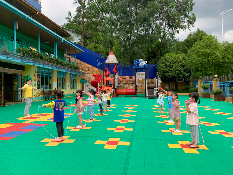 郴州市開發區金色啟航幼兒園師生風采