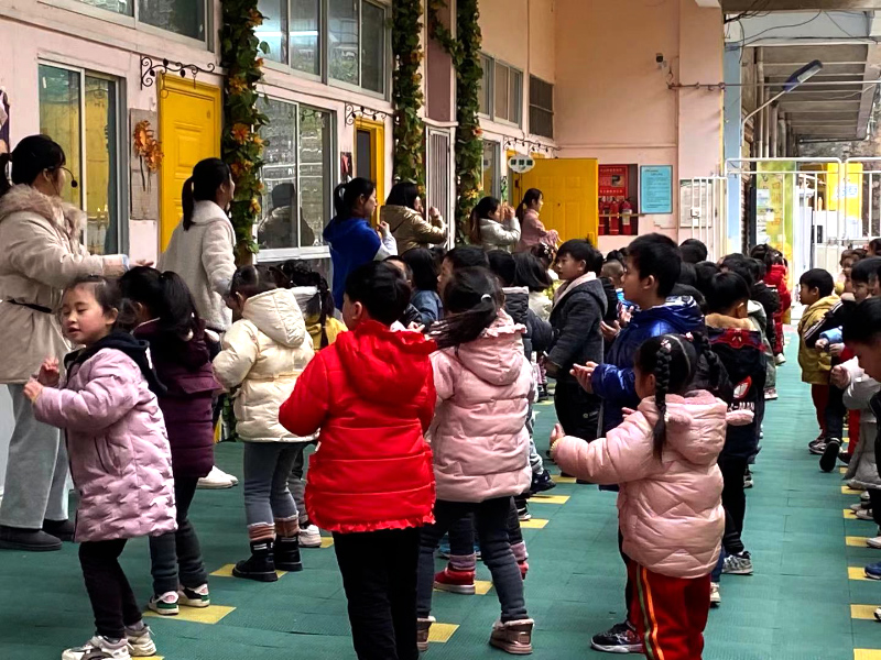 郴州市北湖區(qū)金橋幼兒園師生風采