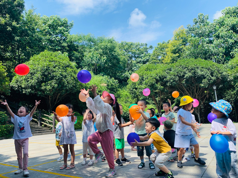 郴州市北湖區(qū)意蒙幼兒園師生風(fēng)采